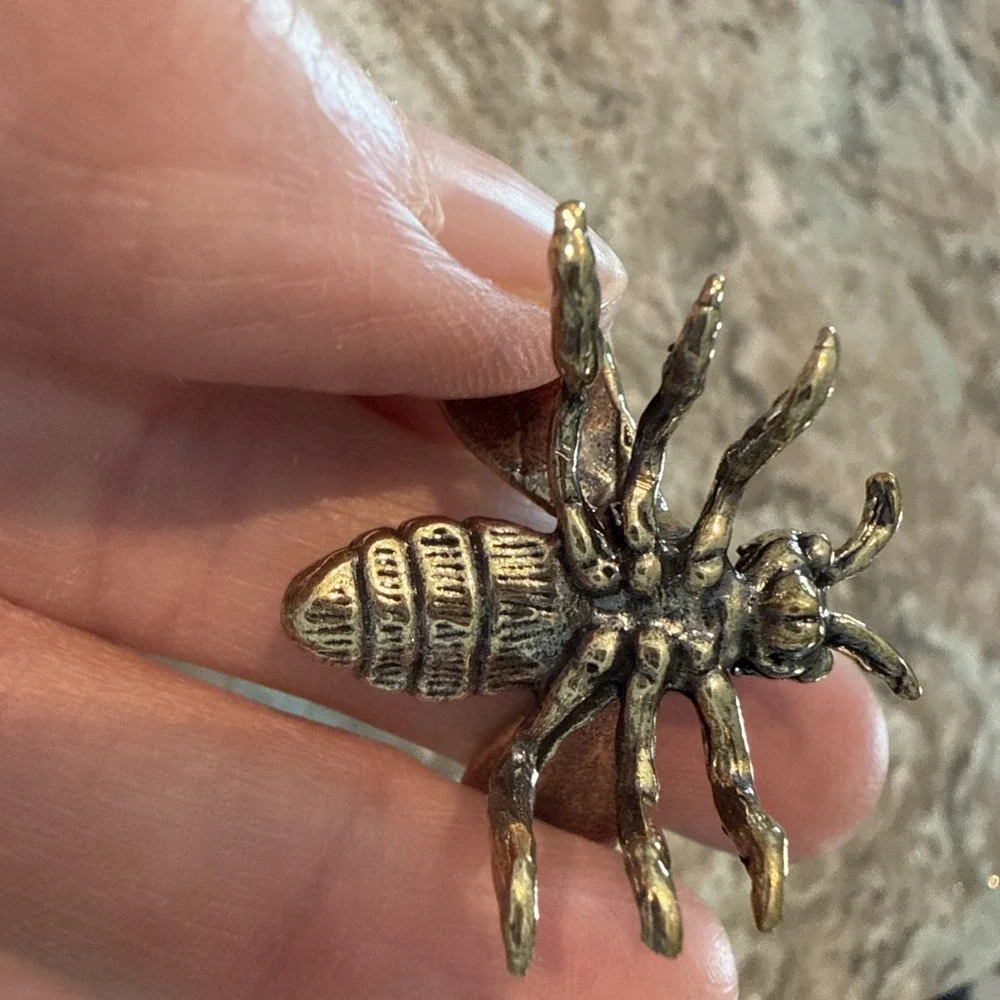 Brass Bumble Bee Collectible Desk Decor Mini Statue 1